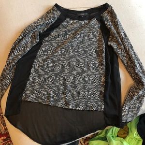 Lightweight White and black sweater